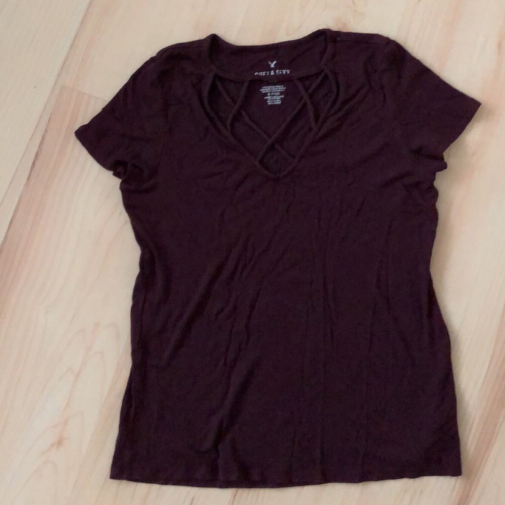 american eagle maroon soft&sexy textured tee